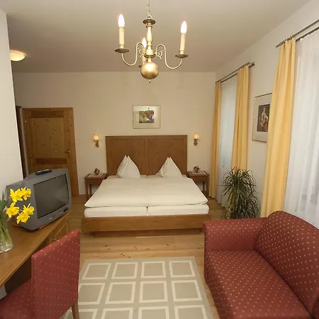 Mini-hôtel Zur Post 2*